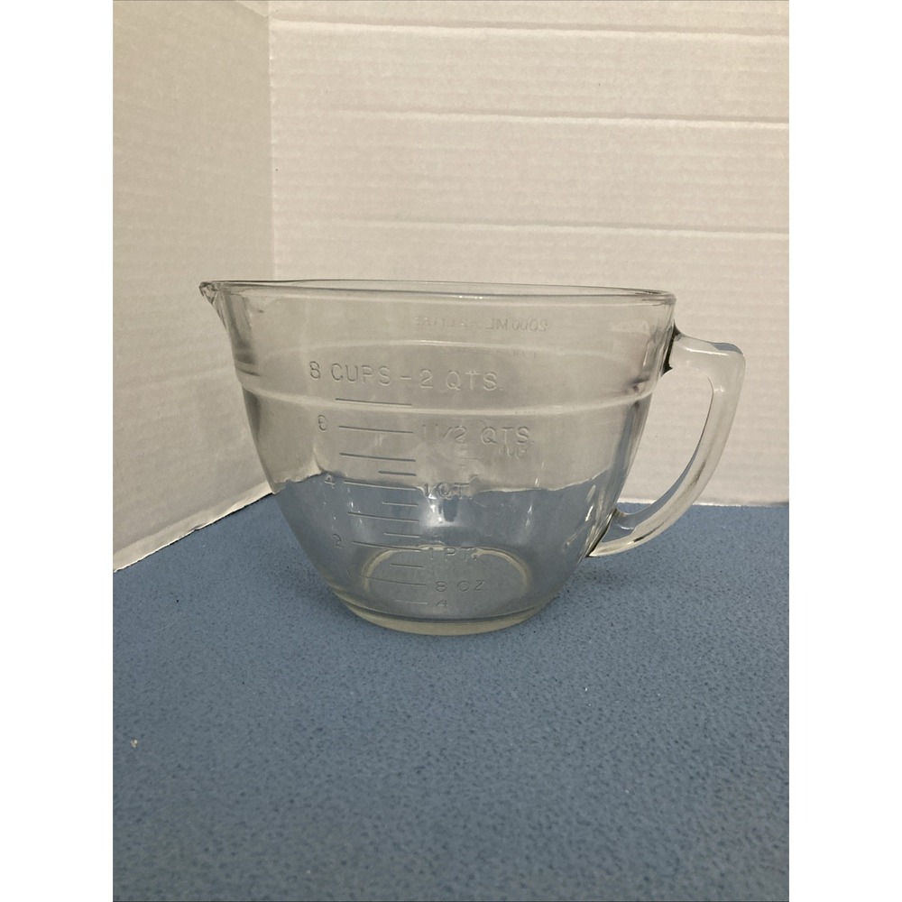 Anchor Hocking 2 QT (8 Cups, 2 Litres) Clear Glass Measuring/Mixing Bowl